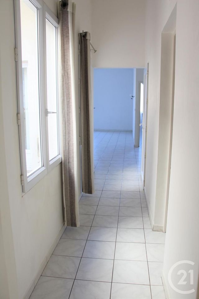Appartement F3 à louer - 3 pièces - 67.4 m2 - ARLES - 13 - PROVENCE-ALPES-COTE-D-AZUR - Century 21 Arelate Immo