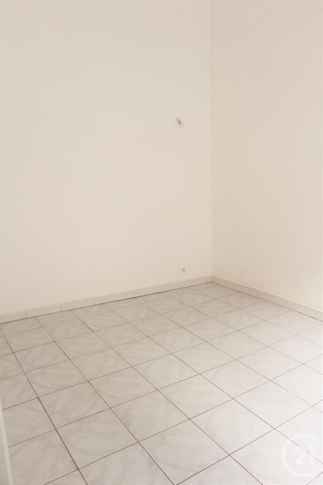 Appartement F3 à louer - 3 pièces - 67.4 m2 - ARLES - 13 - PROVENCE-ALPES-COTE-D-AZUR - Century 21 Arelate Immo