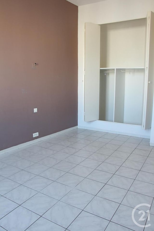 Appartement F3 à louer - 3 pièces - 67.4 m2 - ARLES - 13 - PROVENCE-ALPES-COTE-D-AZUR - Century 21 Arelate Immo