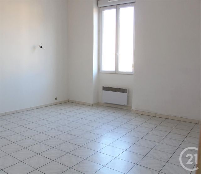 Appartement F3 à louer - 3 pièces - 67.4 m2 - ARLES - 13 - PROVENCE-ALPES-COTE-D-AZUR - Century 21 Arelate Immo