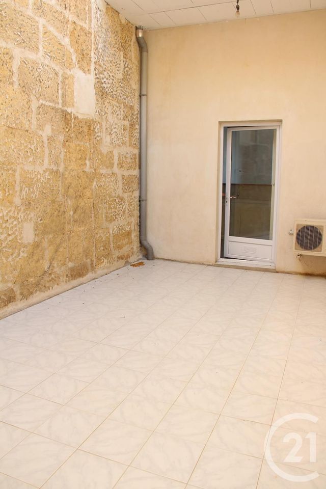 Appartement F3 à louer - 3 pièces - 67.4 m2 - ARLES - 13 - PROVENCE-ALPES-COTE-D-AZUR - Century 21 Arelate Immo