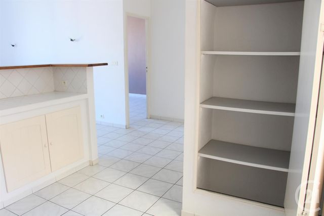 Appartement F3 à louer - 3 pièces - 67.4 m2 - ARLES - 13 - PROVENCE-ALPES-COTE-D-AZUR - Century 21 Arelate Immo