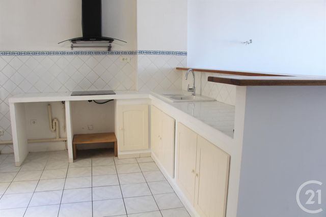 Appartement F3 à louer - 3 pièces - 67.4 m2 - ARLES - 13 - PROVENCE-ALPES-COTE-D-AZUR - Century 21 Arelate Immo