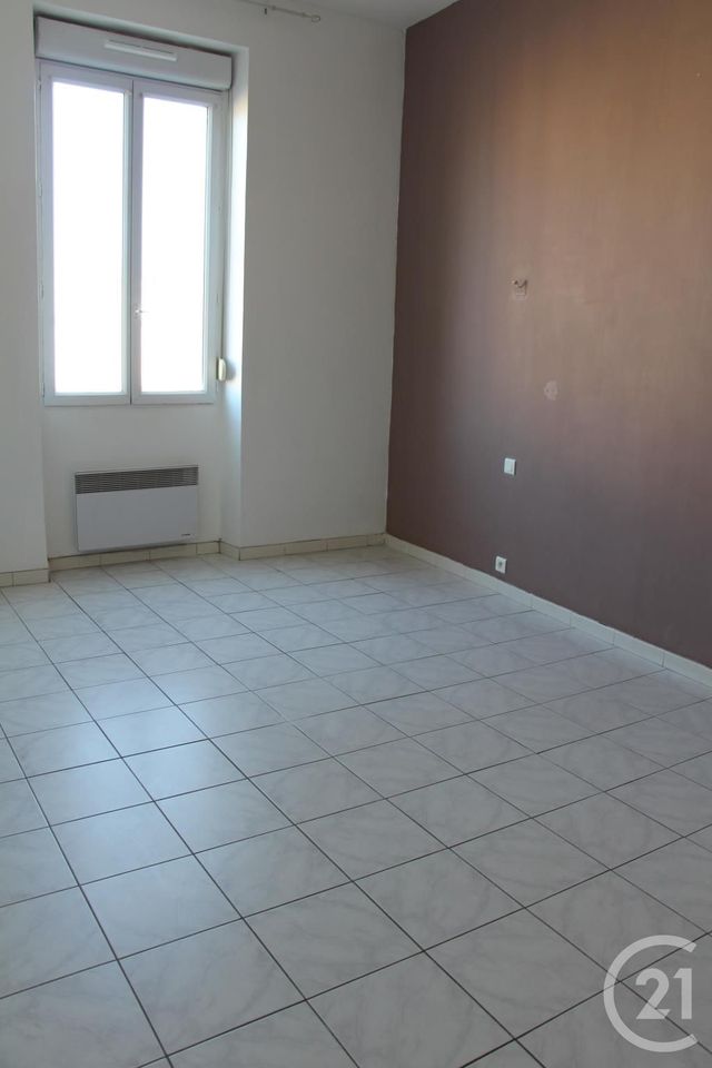 Appartement F3 à louer - 3 pièces - 67.4 m2 - ARLES - 13 - PROVENCE-ALPES-COTE-D-AZUR - Century 21 Arelate Immo