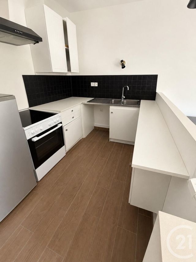 Appartement T3 à vendre - 3 pièces - 61.26 m2 - ARLES - 13 - PROVENCE-ALPES-COTE-D-AZUR - Century 21 Arelate Immo