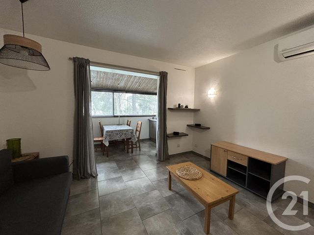 Appartement Studio à louer - 1 pièce - 28.02 m2 - ARLES - 13 - PROVENCE-ALPES-COTE-D-AZUR - Century 21 Arelate Immo