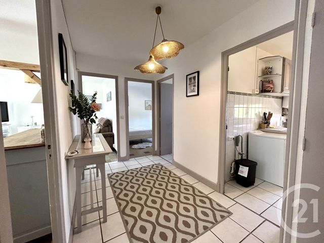 Appartement T4 à louer - 4 pièces - 76.74 m2 - ARLES - 13 - PROVENCE-ALPES-COTE-D-AZUR - Century 21 Arelate Immo