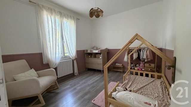 Appartement T4 à louer - 4 pièces - 87.41 m2 - ARLES - 13 - PROVENCE-ALPES-COTE-D-AZUR - Century 21 Arelate Immo