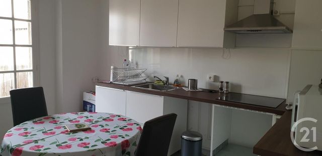 Appartement F4 à louer - 5 pièces - 95.0 m2 - ARLES - 13 - PROVENCE-ALPES-COTE-D-AZUR - Century 21 Arelate Immo