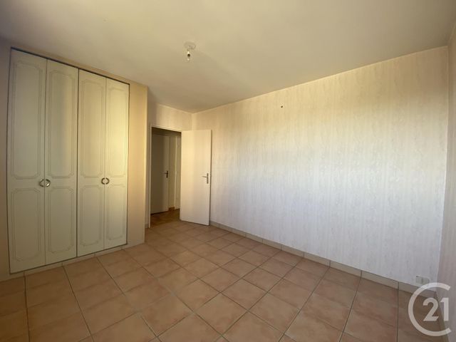 Appartement T3 à louer - 3 pièces - 61.9 m2 - ARLES - 13 - PROVENCE-ALPES-COTE-D-AZUR - Century 21 Arelate Immo